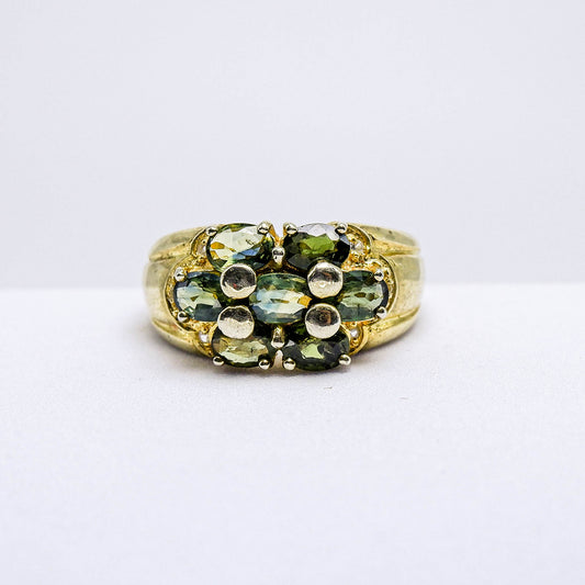 แหวนเงินแท้ 925 ฝังพลอย เขียวส่องบางกะจะ (green Sapphire) + เซอร์คอน (Zircon)