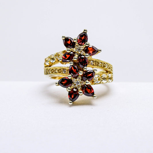 แหวนเงินแท้ 925 ฝังพลอย โกเมน (Garnet) + ไวท์โทพาส (whitetopaz)