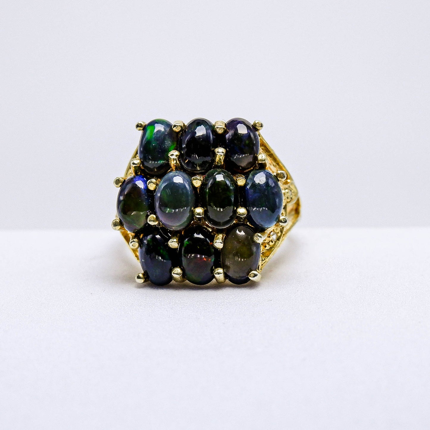 แหวนเงินแท้ 925 ฝังพลอย แบล็คโอปอล (Black Opal) + เซอร์คอน (Zircon)