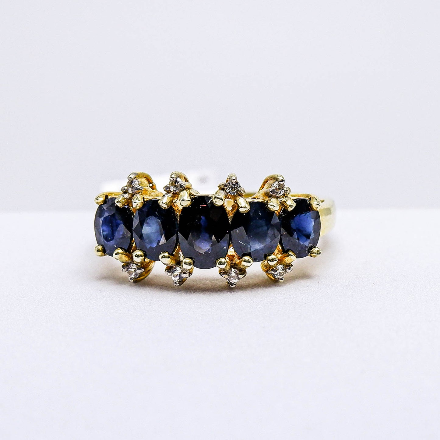 แหวนเงินแท้ 925 ฝังพลอย ไพลิน (Blue Sapphire) + เซอร์คอน (Zircon)