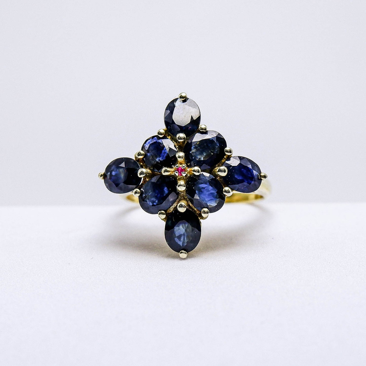 แหวนเงินแท้ 925 ฝังพลอย ไพลิน (Blue Sapphire) + แซฟไฟร์ (Sapphire)