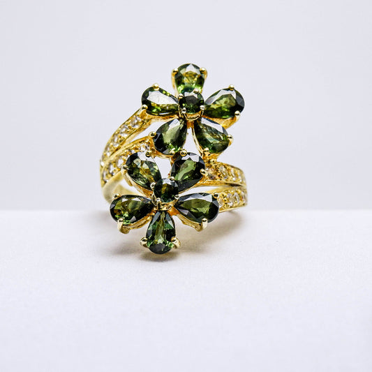 แหวนเงินแท้ 925 ฝังพลอย เขียวส่องบางกะจะ (green Sapphire) + ไวท์โทพาส (whitetopaz)