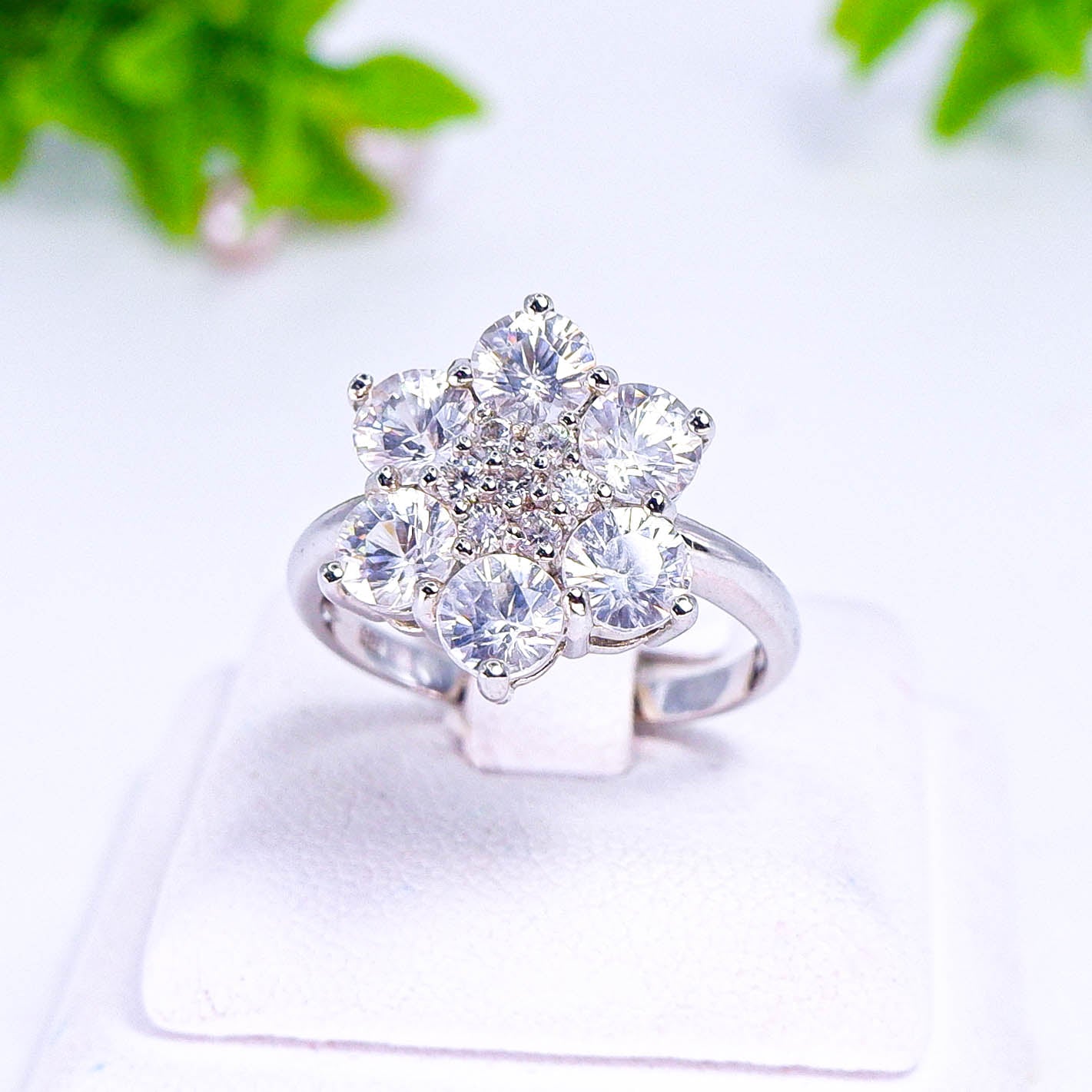 แหวนเงินแท้ 925 ฝังพลอย เพทายขาว (White Zircon) + เซอร์คอน (Zircon)