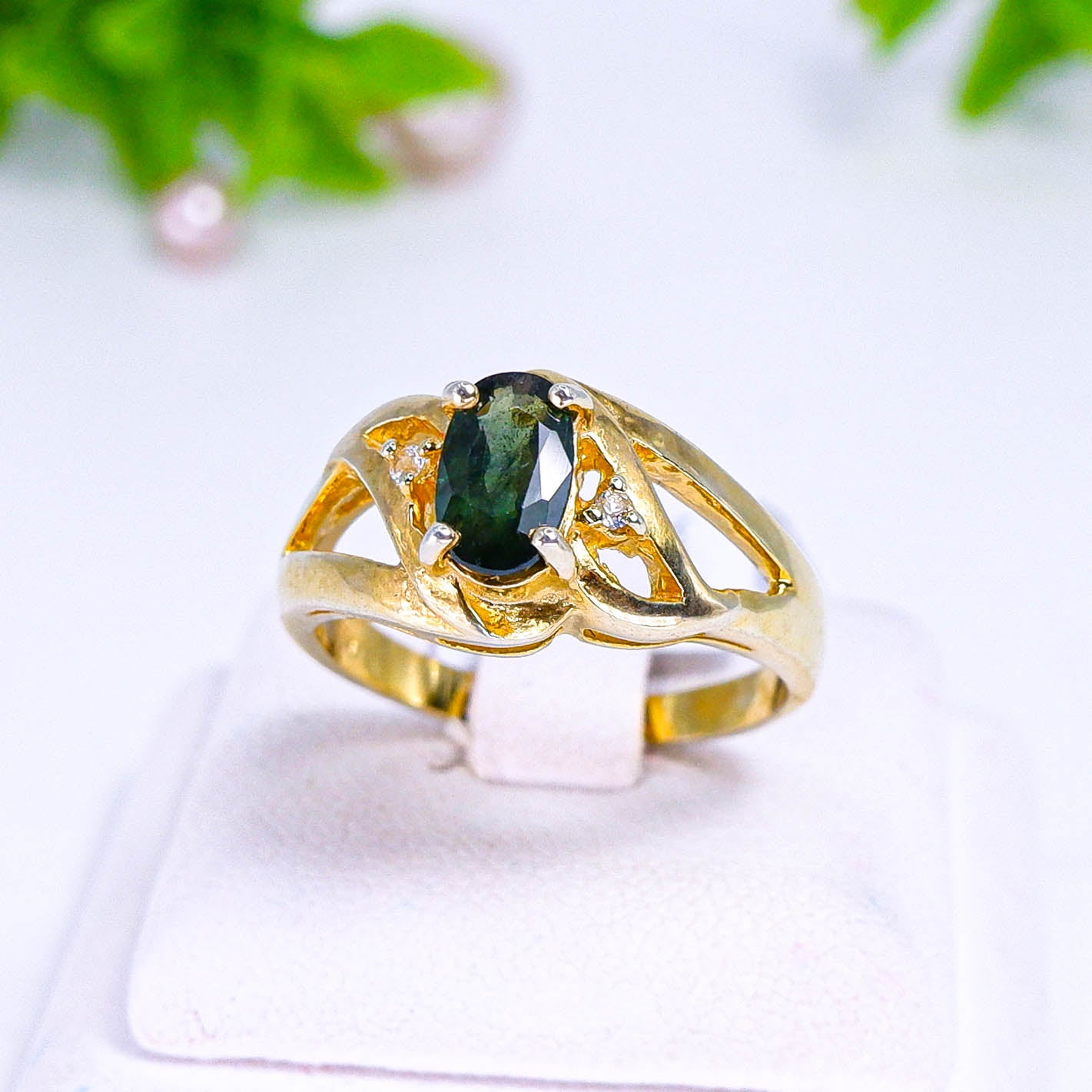 แหวนเงินแท้ 925 ฝังพลอย เขียวส่อง (green Sapphire) + ไวท์โทพาส (whitetopaz)