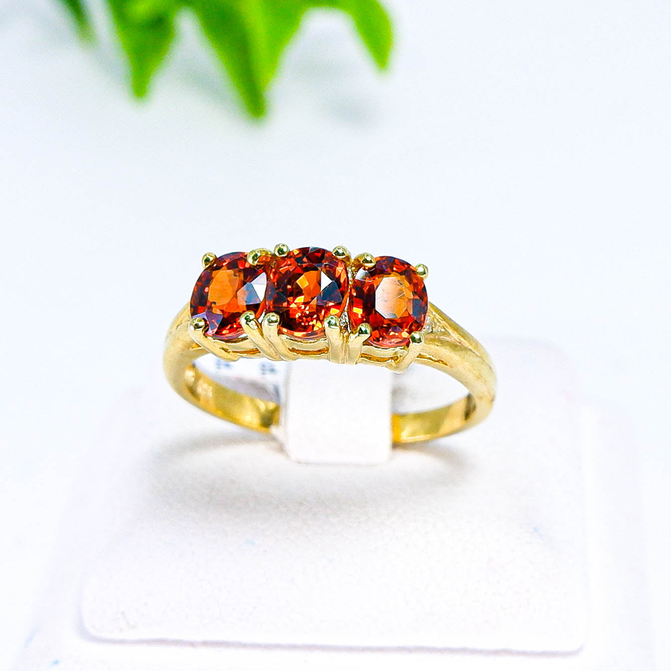 แหวนเงินแท้ 925 ฝังพลอย สเปสซาไทต์ (Spessartite Garnet) + เซอร์คอน (Zircon)