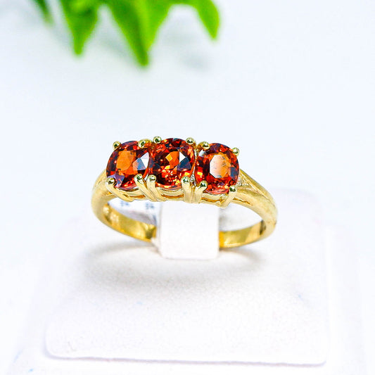 แหวนเงินแท้ 925 ฝังพลอย สเปสซาไทต์ (Spessartite Garnet) + เซอร์คอน (Zircon)