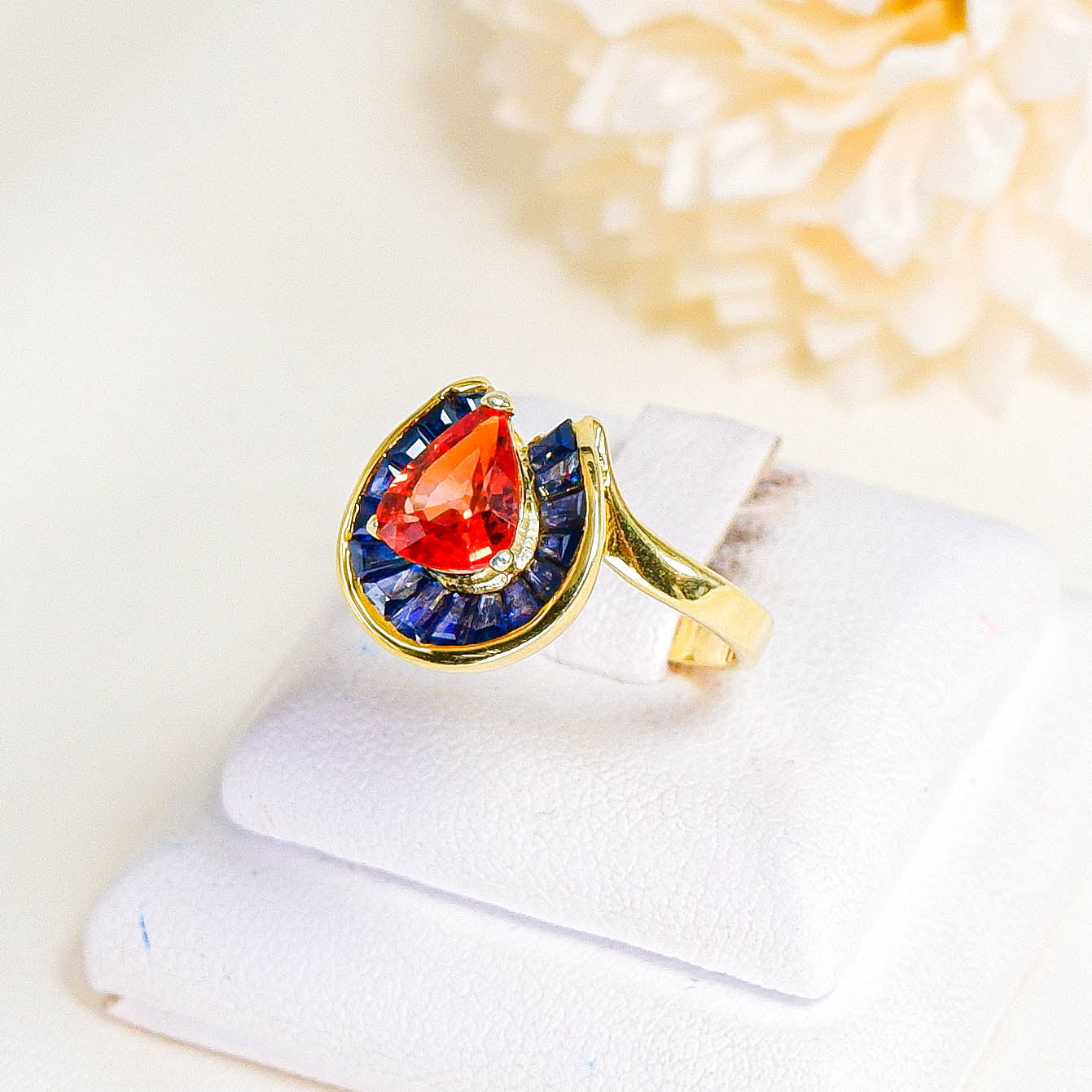 แหวนทอง9K ฝังพลอยแซฟไฟร์ (Sapphire) + ไพลิน (Blue Sapphire)