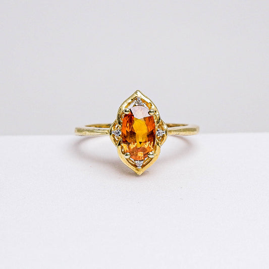 แหวนเงินแท้ 925 ฝังพลอย บุษราคัมบางกะจะ (Yellow Sapphire) + เซอร์คอน (Zircon)