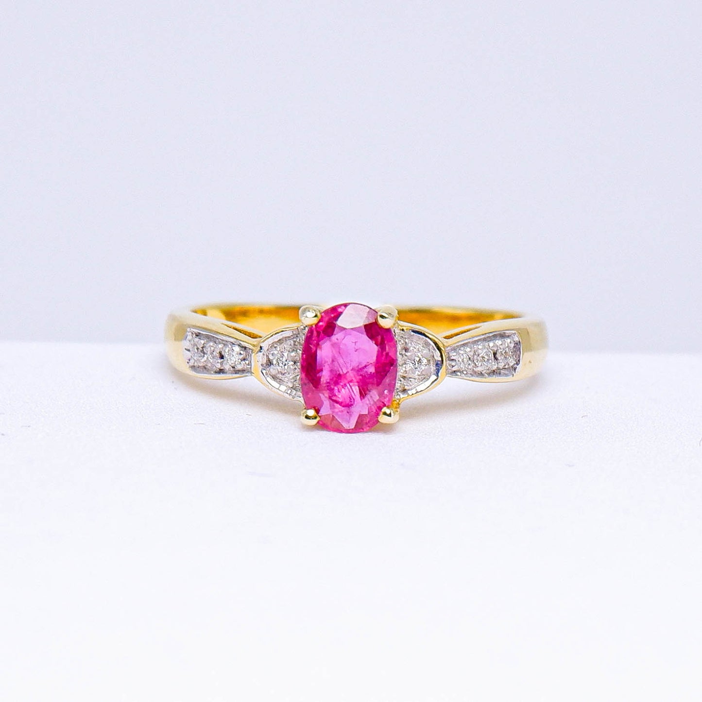 แหวนทอง9K ฝังพลอยทับทิมไทย (Ruby) + เพชร (Diamond)