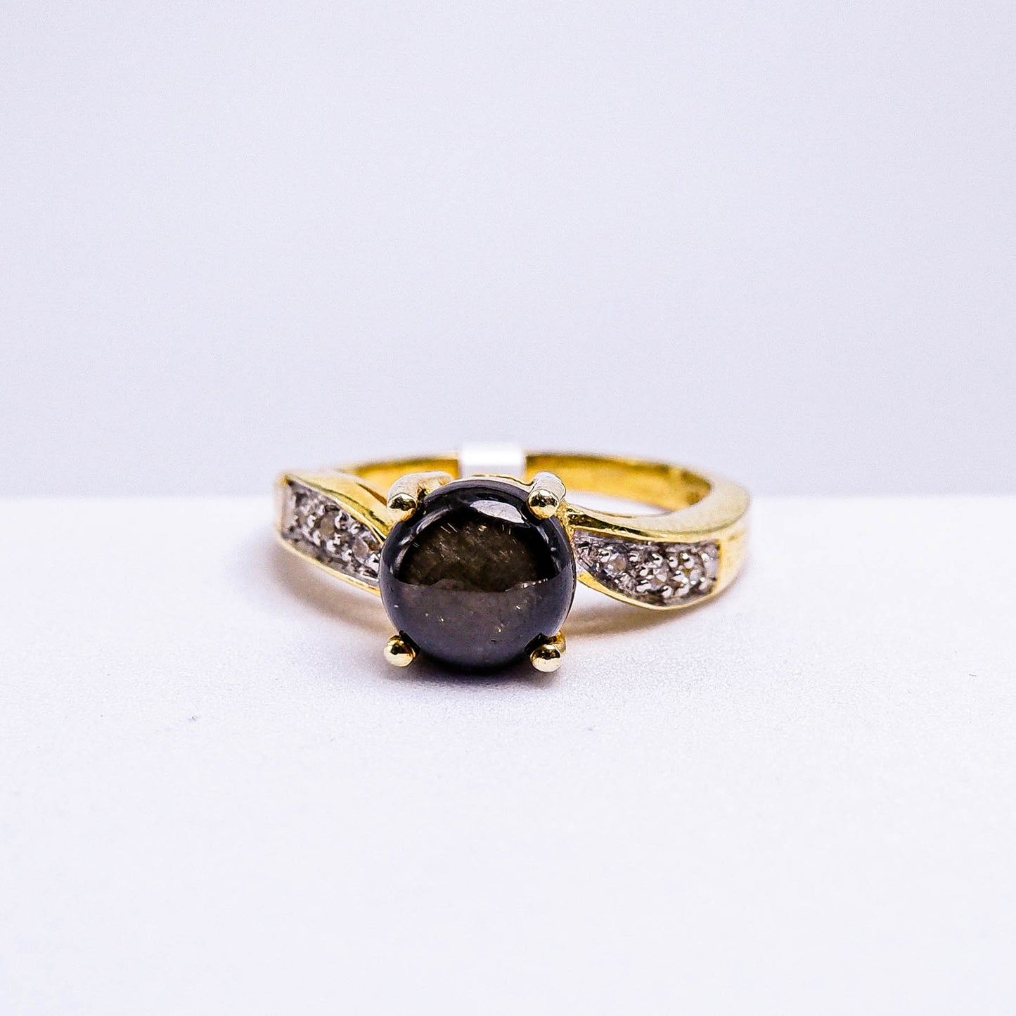 แหวนเงินแท้ 925 ฝังพลอย สตาร์บางกะจะ (Black Star Sapphire) + เซอร์คอน (Zircon)
