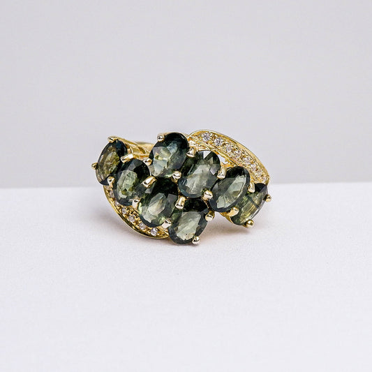 แหวนเงินแท้ 925 ฝังพลอย เขียวส่องบางกะจะ (green Sapphire) + เซอร์คอน (Zircon)
