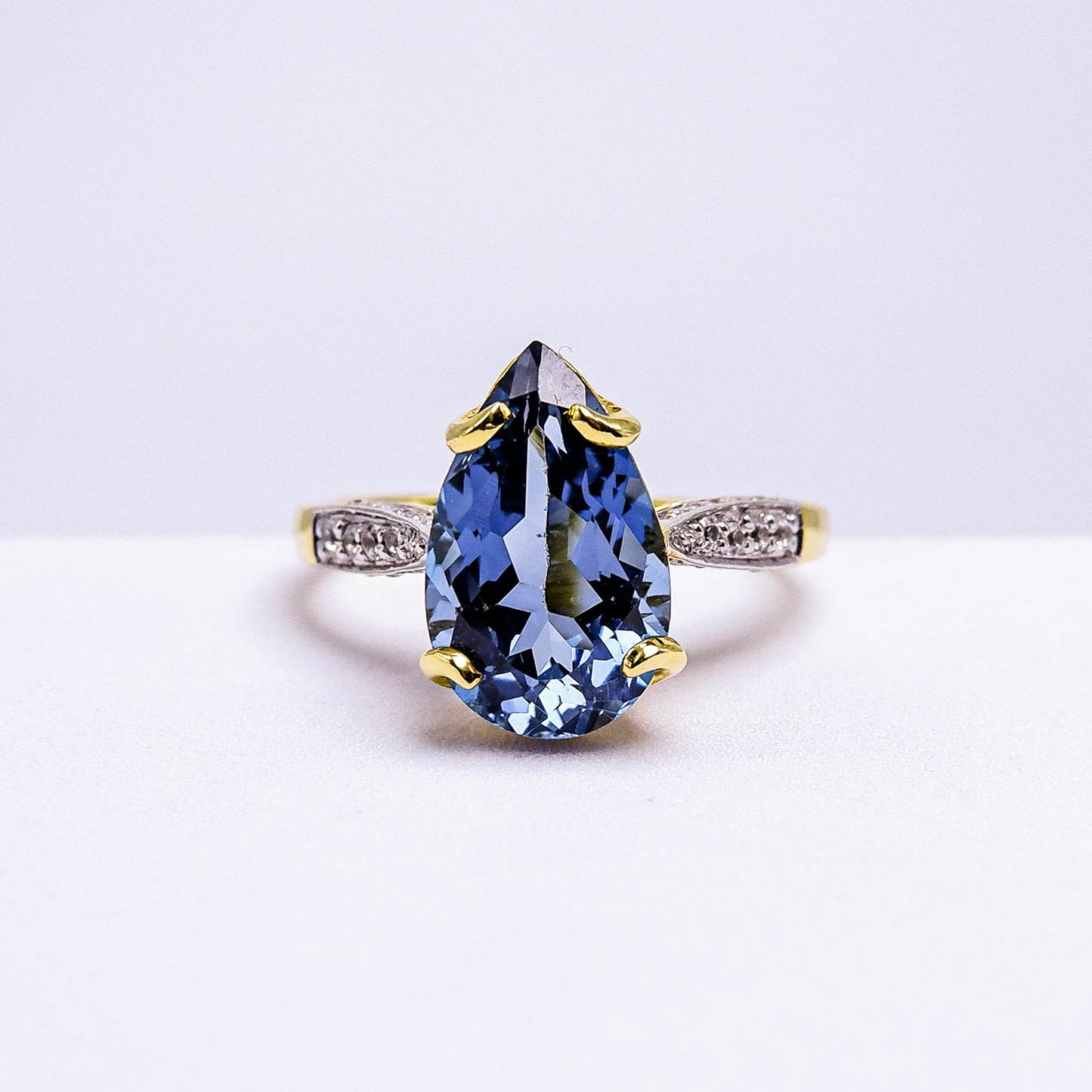 แหวนเงินแท้ 925 ฝังพลอย ลอนดอนบลู (London Blue) + เซอร์คอน (Zircon)