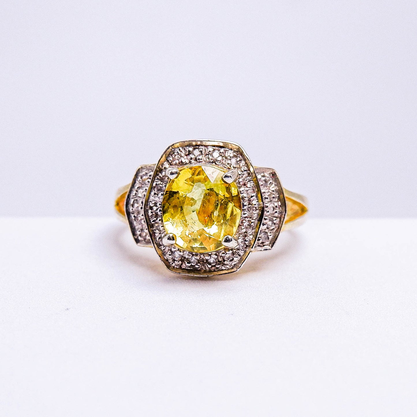 แหวนเงินแท้ 925 ฝังพลอย บุษราคัม (Yellow Sapphire) + เซอร์คอน (Zircon)