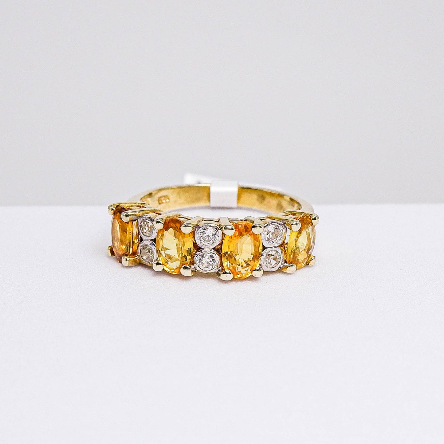 แหวนเงินแท้ 925 ฝังพลอย บุษราคัมบางกะจะ (Yellow Sapphire) + เซอร์คอน (Zircon)
