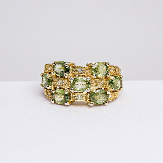 แหวนเงินแท้ 925 ฝังพลอย เขียวส่องบางกะจะ (green Sapphire) + ไวท์โทพาส (whitetopaz)