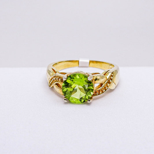 แหวนเงินแท้ 925 ฝังพลอย เพอริดอท (Peridot)