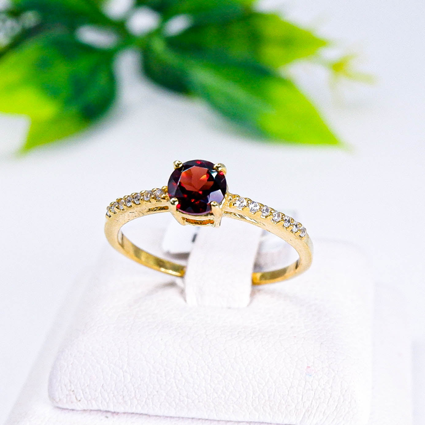 แหวนเงินแท้ 925 ฝังพลอย โกเมน (Garnet) + เซอร์คอน (Zircon)