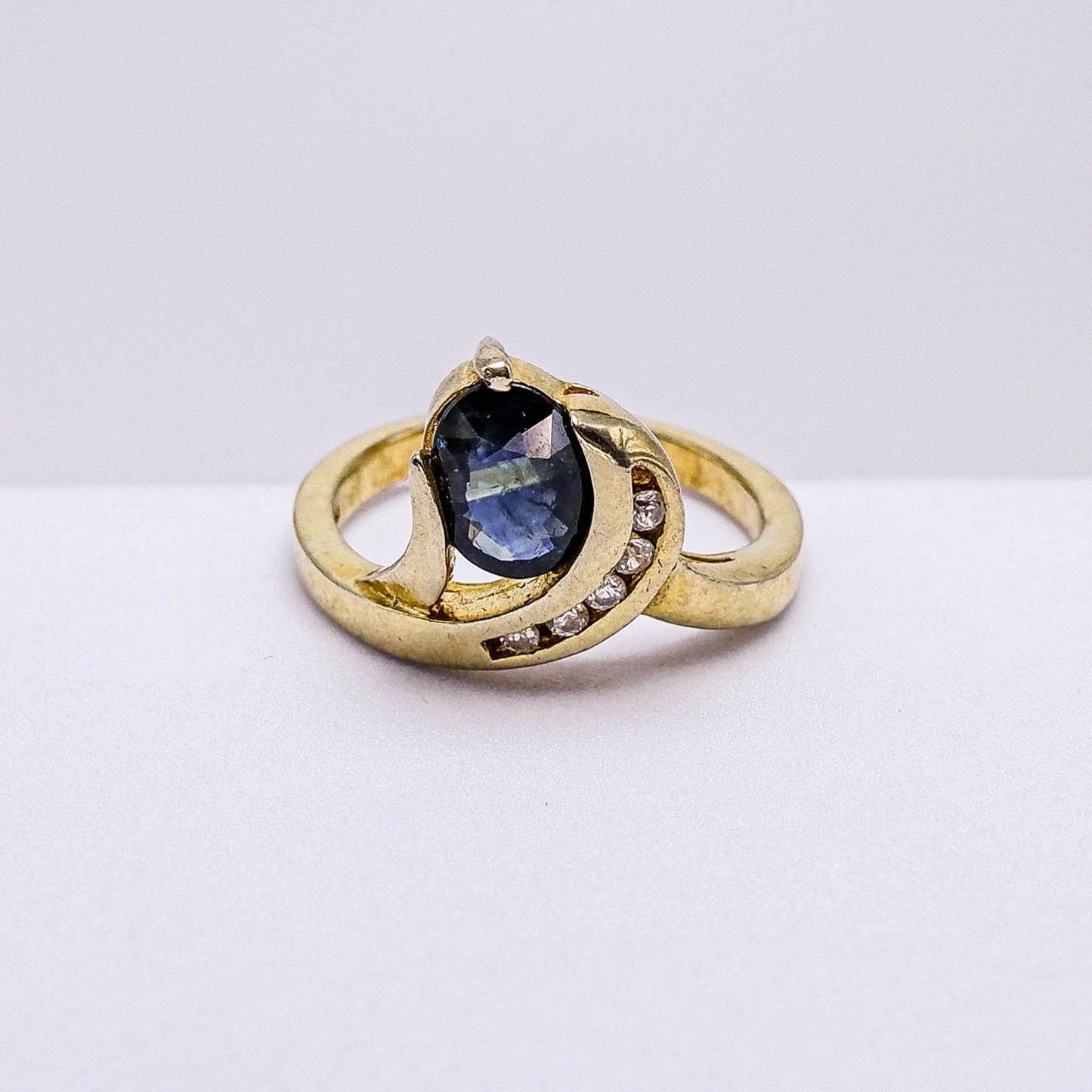 แหวนเงินแท้ 925 ฝังพลอย ไพลิน (Blue Sapphire) + เซอร์คอน (Zircon)
