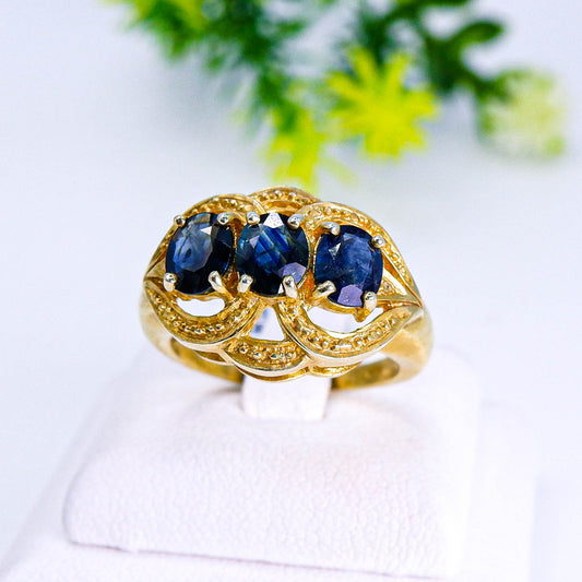 แหวนเงินแท้ 925 ฝังพลอย ไพลิน (Blue Sapphire) + ไวท์โทพาส (whitetopaz)