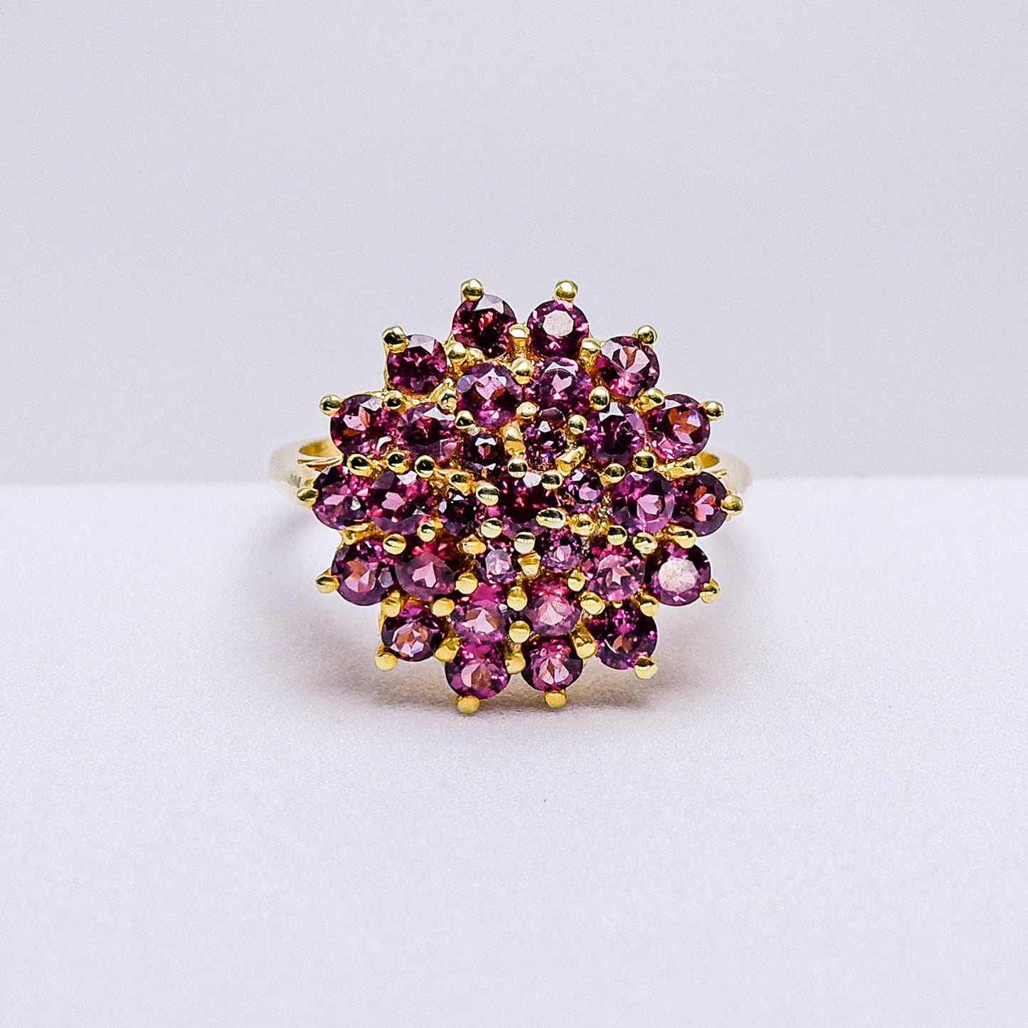 แหวนเงินแท้ 925 ฝังพลอย โรโดไลท์ (Rhodolite)