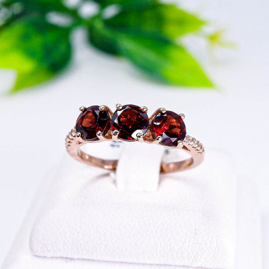 แหวนเงินแท้ 925 ฝังพลอย โกเมน (Garnet) + เซอร์คอน (Zircon)