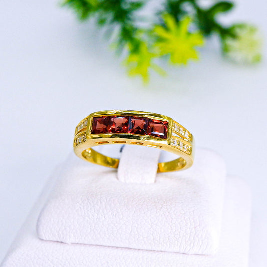 แหวนเงินแท้ 925 ฝังพลอย โกเมน (Garnet) + เซอร์คอน (Zircon)