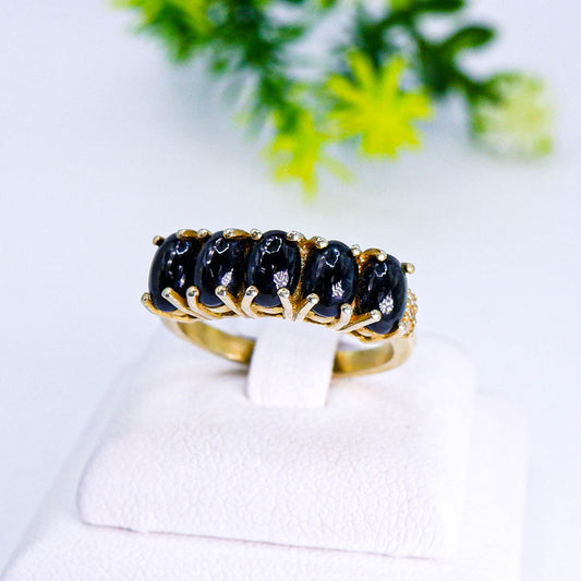 แหวนเงินแท้ 925 ฝังพลอย ไพลินหลังเบี้ย (Blue Sapphire) + ไวท์โทพาส (whitetopaz)