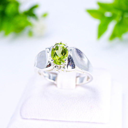 แหวนเงินแท้ 925 ฝังพลอย เพอริดอท (Peridot) + เซอร์คอน (Zircon)