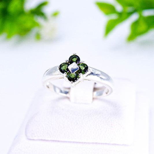 แหวนเงินแท้ 925 ฝังพลอย กรีนทัวมาลีน (Green Tourmaline)