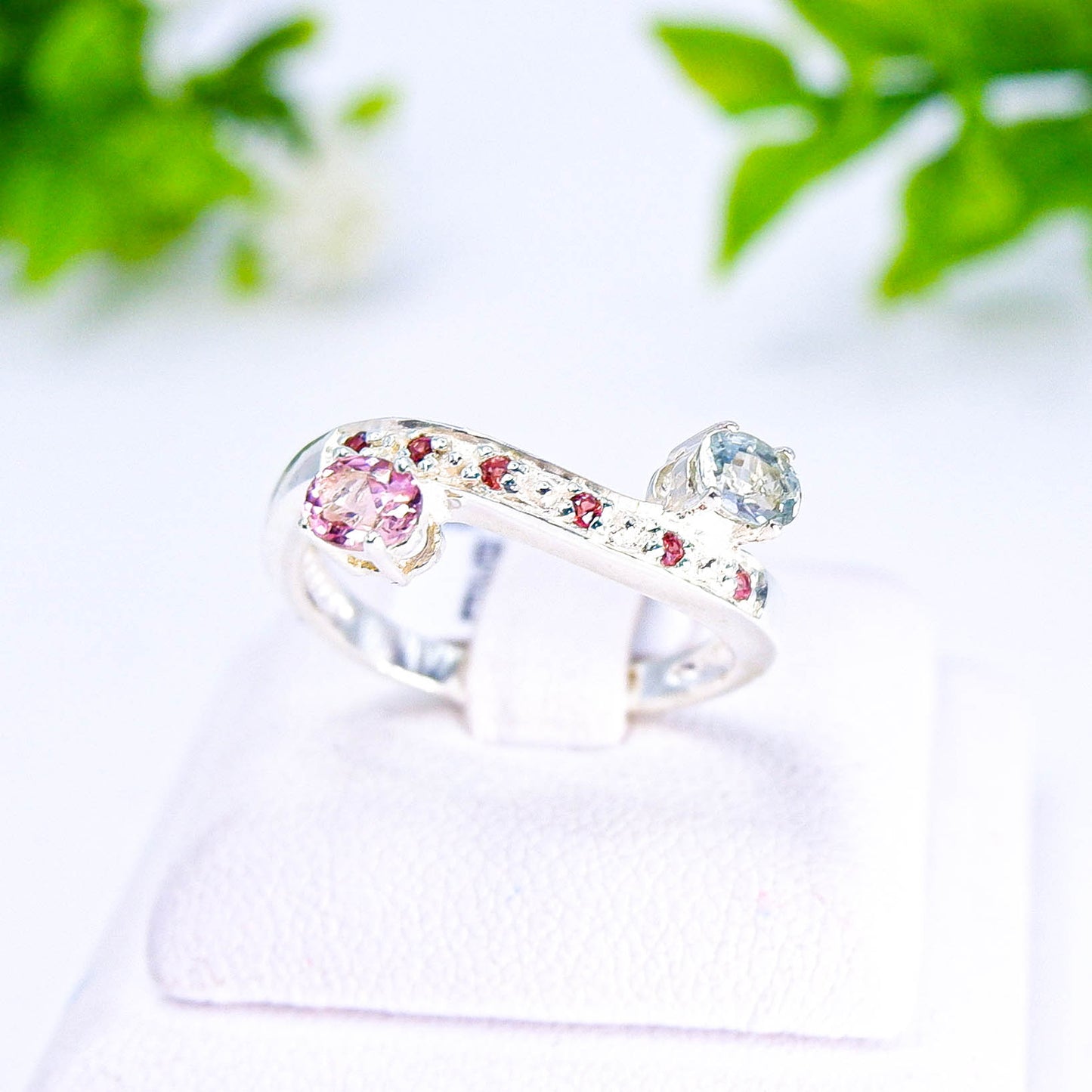 แหวนเงินแท้ 925 ฝังพลอย ทัวมาลีน (Tourmaline) + เรดแซฟไฟร์ (Red Sapphire)