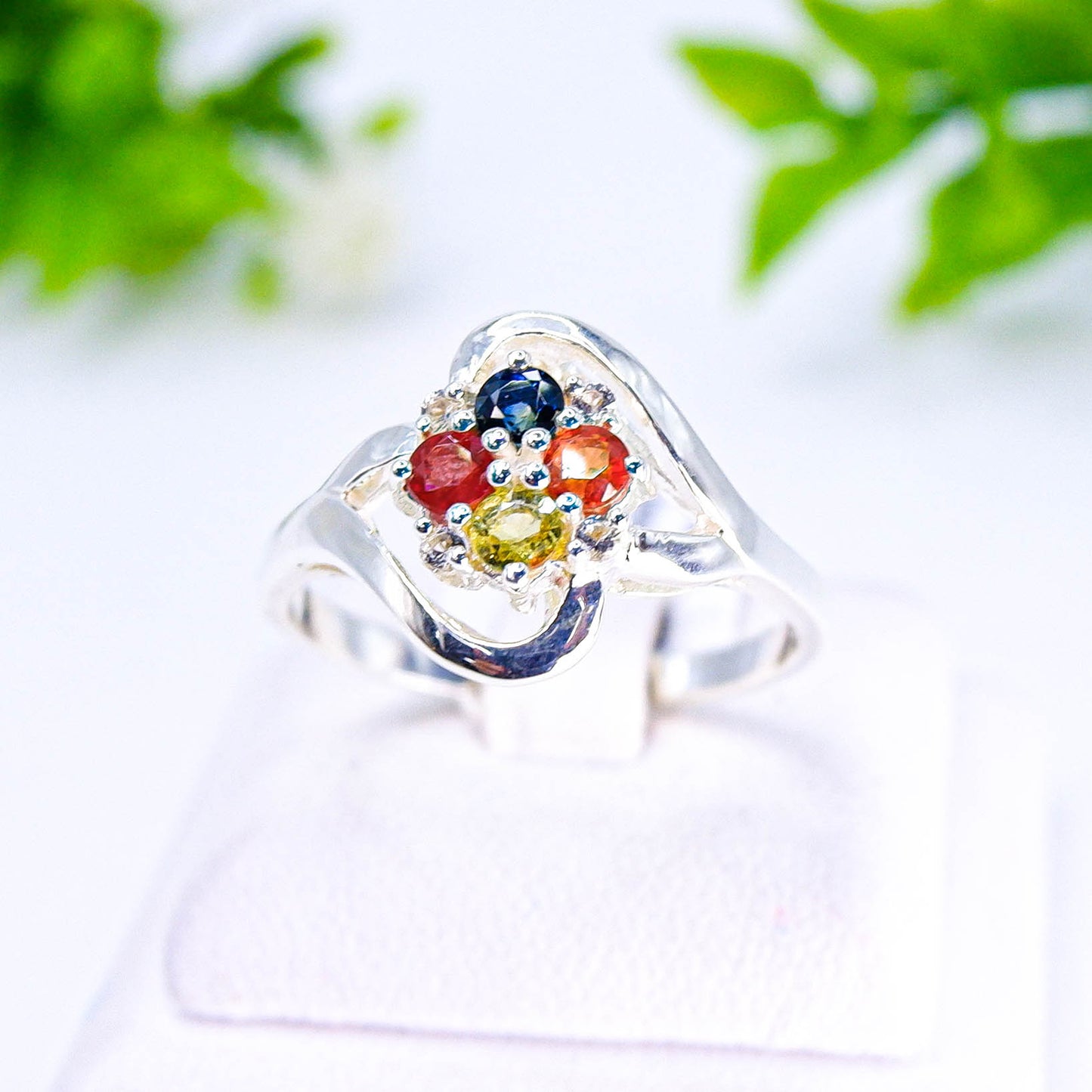 แหวนเงินแท้ 925 ฝังพลอย แฟนซีแซฟไฟร์ (Fancy Sapphire) + ไวท์โทพาส (whitetopaz)