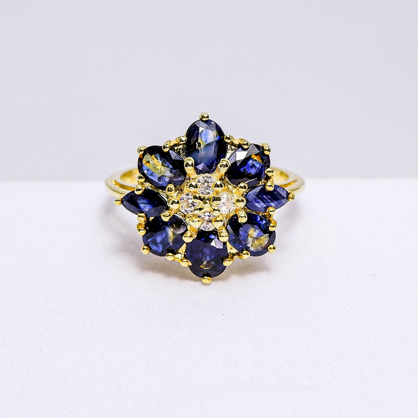 แหวนเงินแท้ 925 ฝังพลอย แซฟไฟร์ศรีลังกา(Ceylon Sapphire)+ไพลิน(Blue Sapphire)+เซอร์คอน(Zircon) (สำเนา)