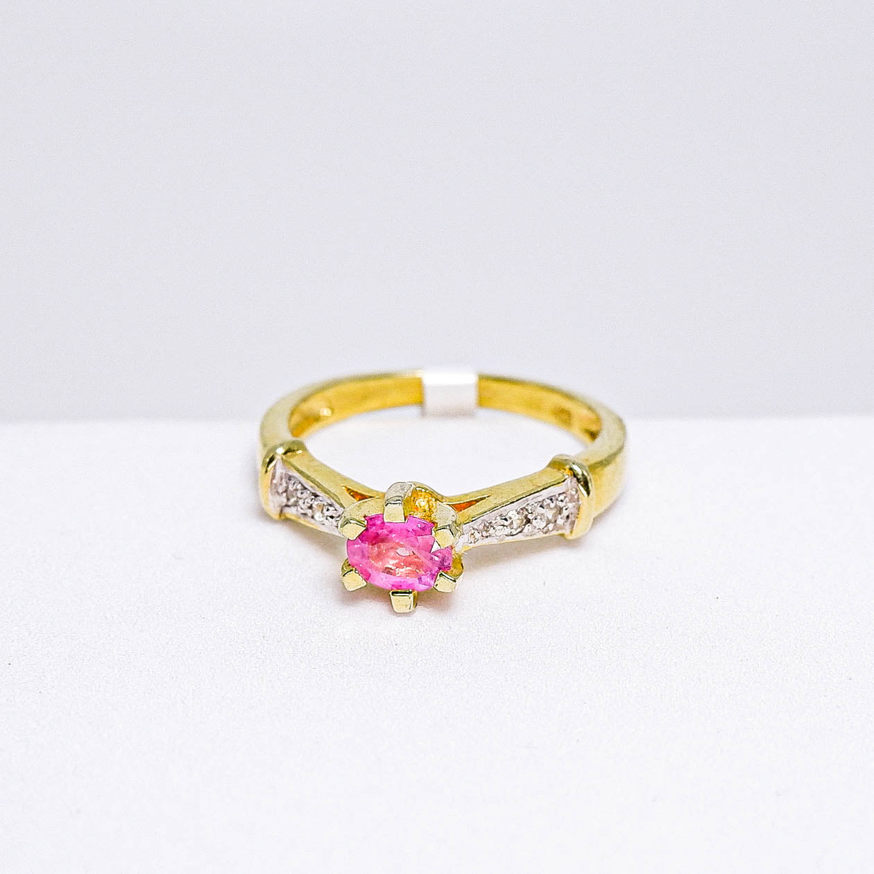 แหวนเงินแท้ 925 ฝังพลอย พิงค์แซฟไฟร์ (Pink Sapphire) + เซอร์คอน (Zircon)