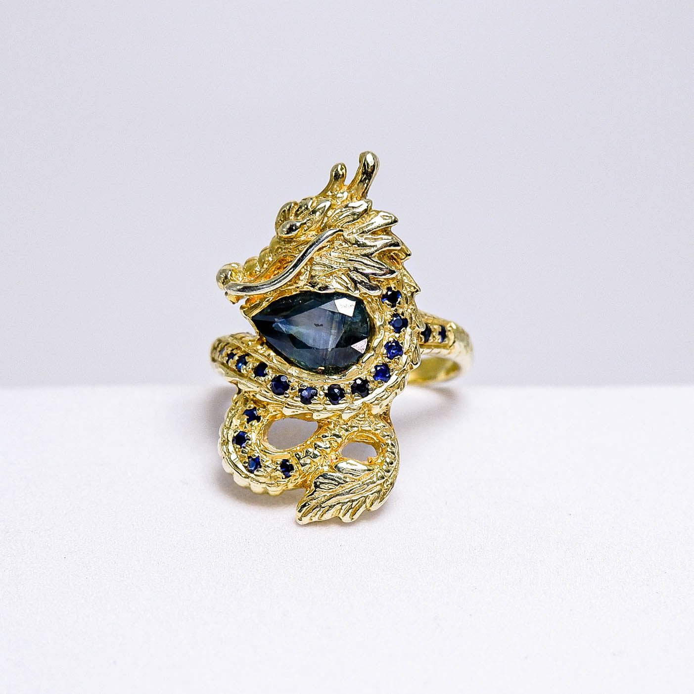 แหวนเงินแท้ 925 ฝังพลอย ไพลิน (Blue Sapphire) + เขียวส่องบางกะจะ (greensapphire)