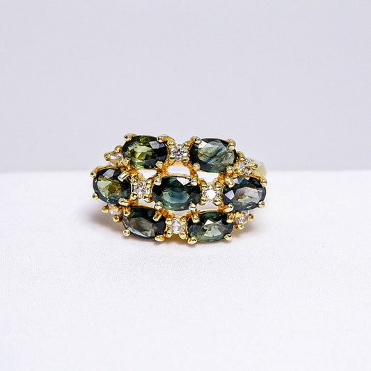แหวนเงินแท้ 925 ฝังพลอย เขียวส่องบางกะจะ (greensapphire) + เซอร์คอน  (Zircon)