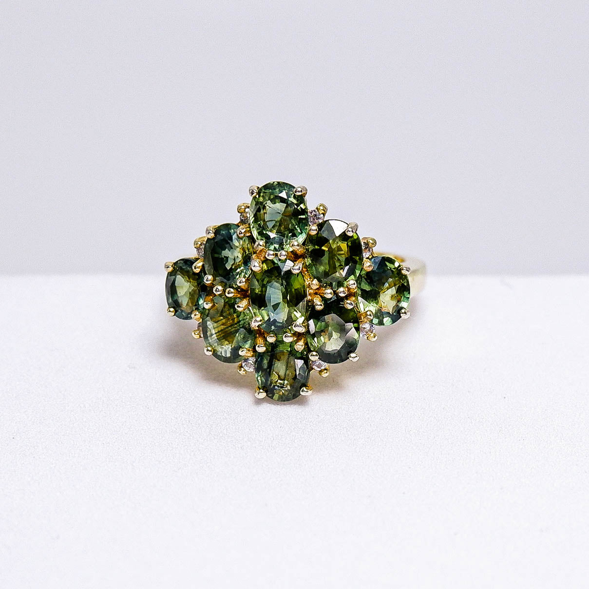 แหวนเงินแท้ 925 ฝังพลอย เขียวส่อง (greensapphire) + ไวท์โทพาส (whitetopaz)