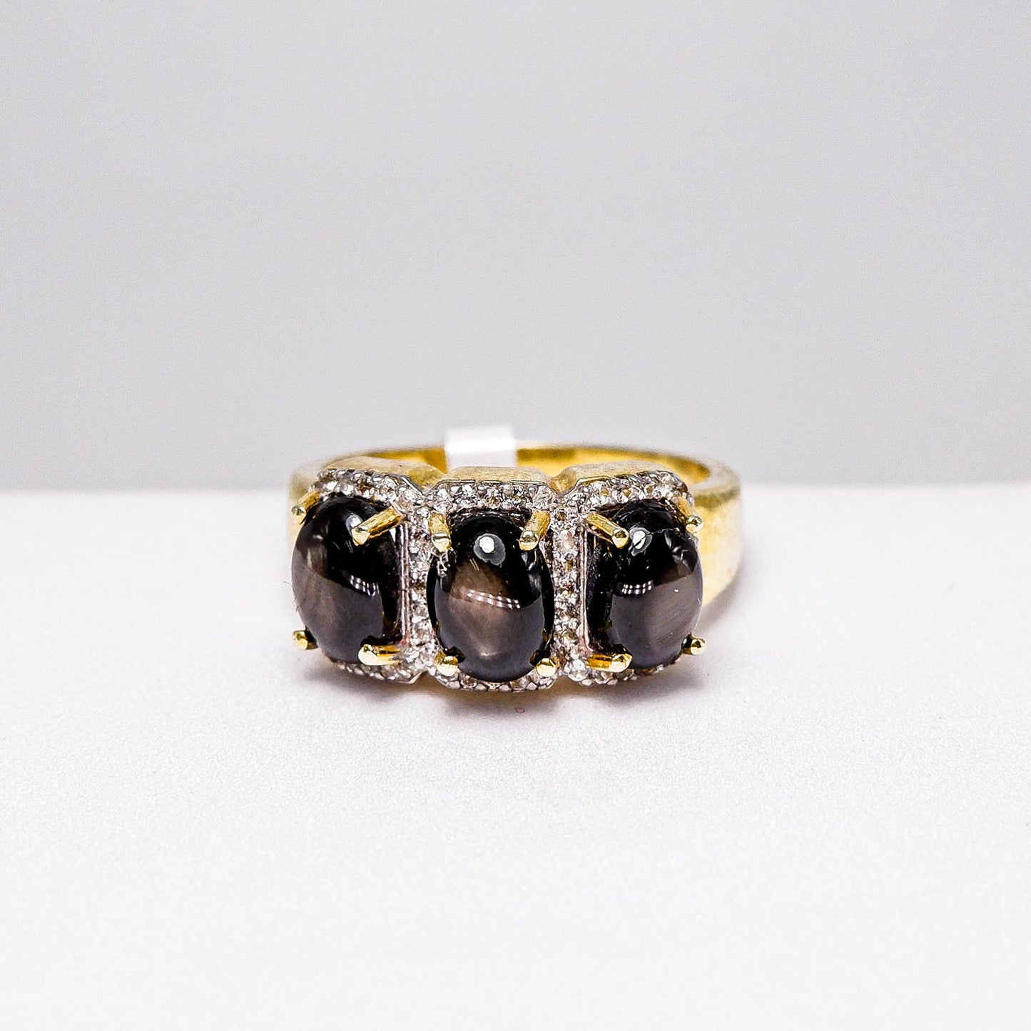 แหวนเงินแท้ 925 ฝังพลอย สตาร์บางกะจะ (Star Sapphire) + เซอร์คอน (Zircon)