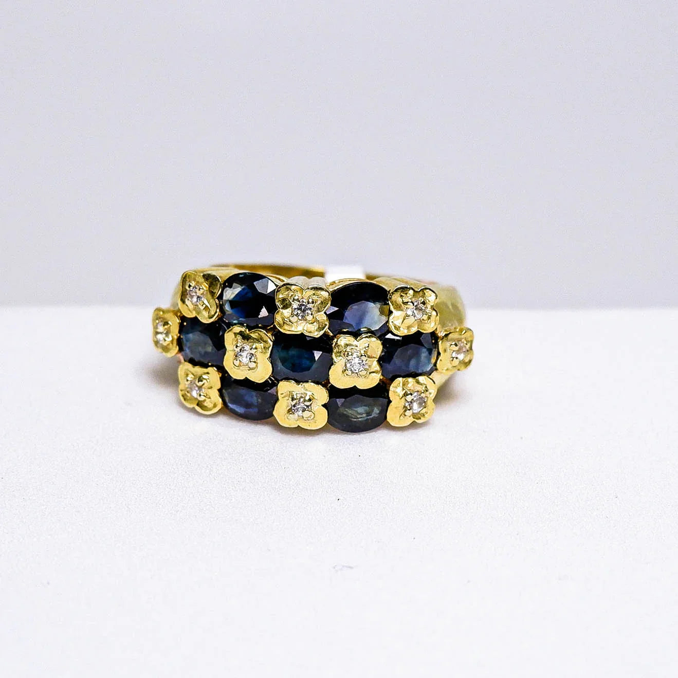 Thaigems แหวนเงินแท้ 925 ฝังพลอย ไพลิน + ไวท์โทพาส