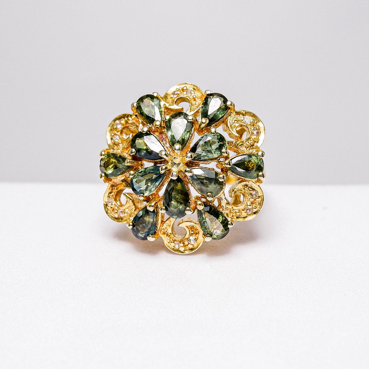 แหวนเงินแท้ 925 ฝังพลอย เขียวส่อง (greensapphire) + ไวท์โทพาส (whitetopaz)