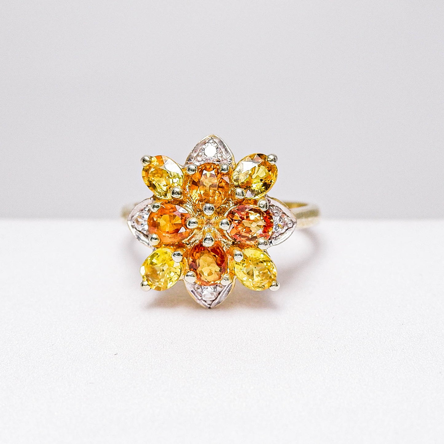 แหวนเงินแท้ 925 ฝังพลอย บุษราคัม (Yellow Sapphire) + เซอร์คอน (Zircon)