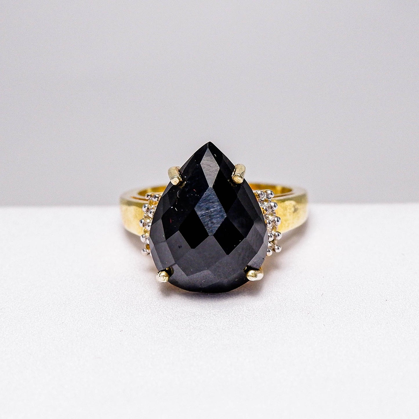 แหวนเงินแท้ 925 ฝังพลอย นิล (Black Spinel) + ไวท์โทพาส (whitetopaz)