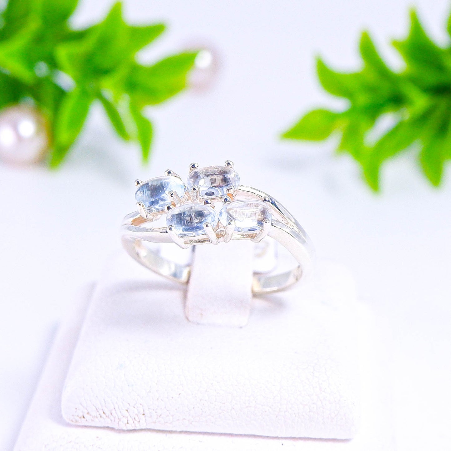 แหวนเงินแท้ 925 ฝังพลอย บลูโทพาส (Blue Topaz)