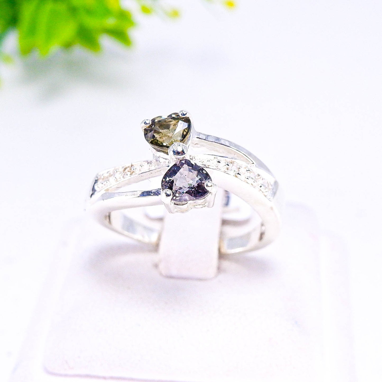 แหวนเงินแท้ 925 ฝังพลอย แซฟไฟร์แทนซาเนีย (Tanzania Sapphire) + ไวท์โทพาส (whitetopaz)