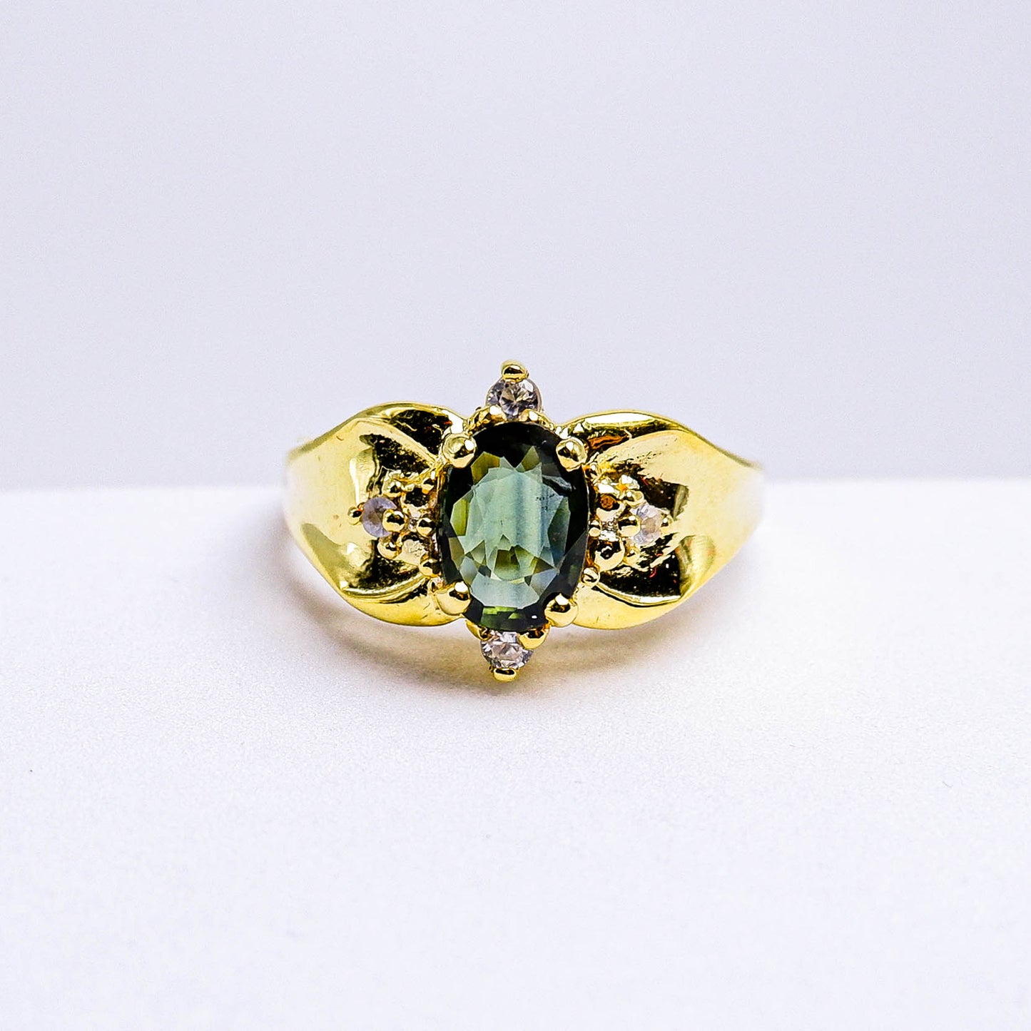 แหวนเงินแท้ 925 ฝังพลอย เขียวส่อง (green Sapphire) + เซอร์คอน (Zircon)