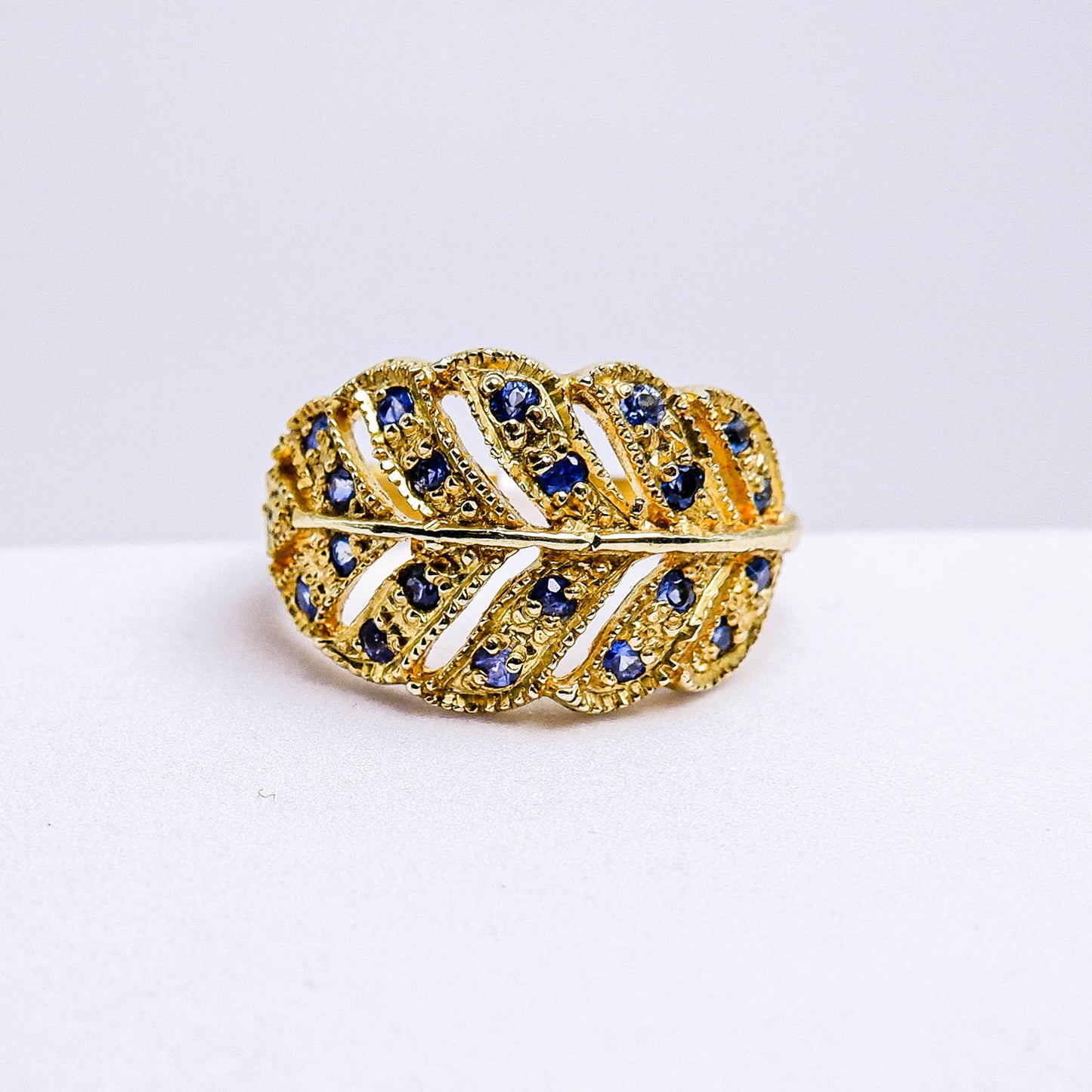 แหวนเงินแท้ 925 ฝังพลอย ไพลิน (Blue Sapphire)