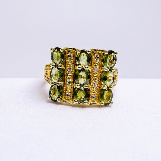แหวนเงินแท้ 925 ฝังพลอย เขียวส่องบางกะจะ (green Sapphire) + เซอร์คอน (Zircon)