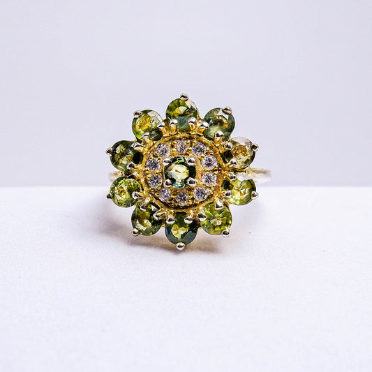 แหวนเงินแท้ 925 ฝังพลอย เขียวส่อง (green Sapphire) + เซอร์คอน (Zircon)