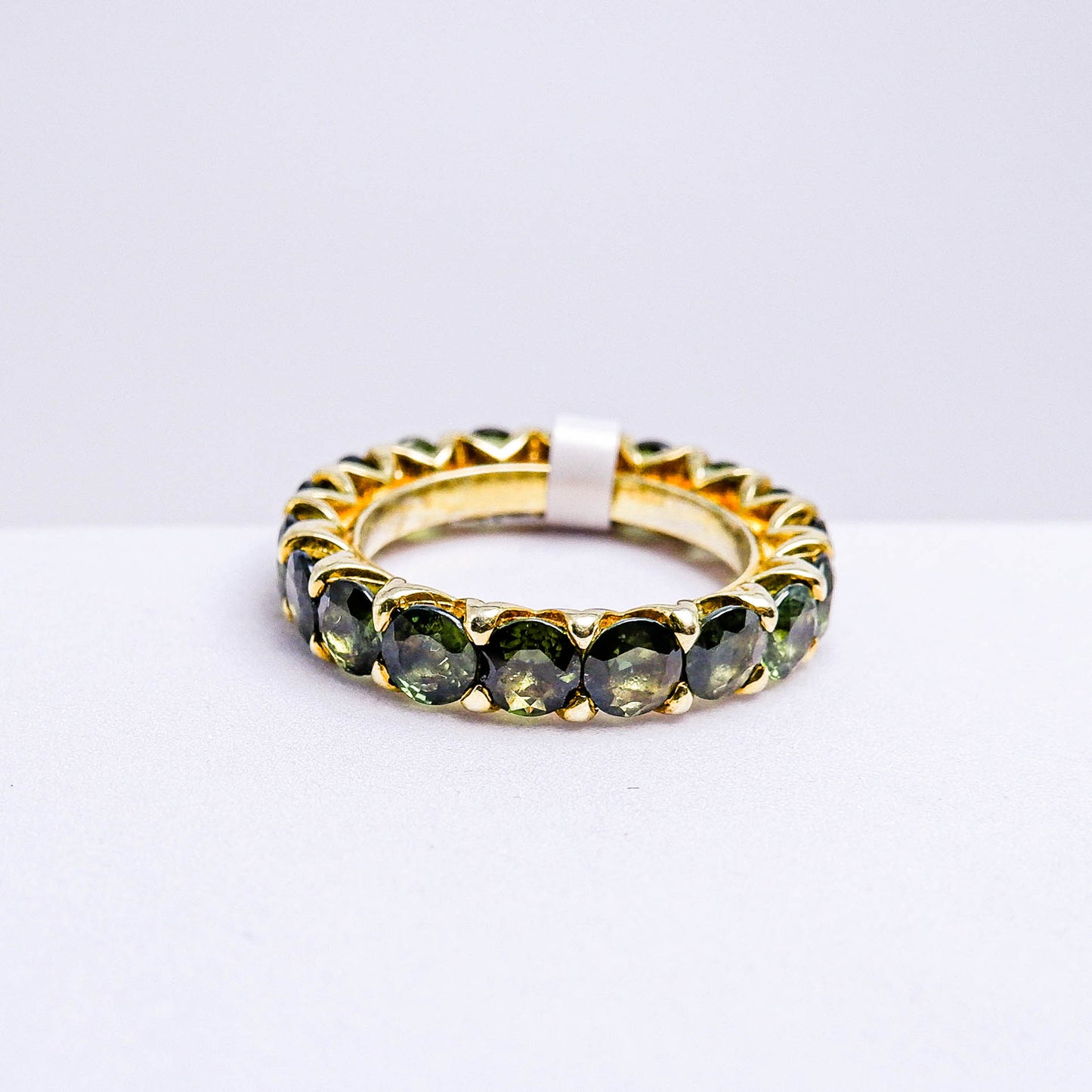 แหวนเงินแท้ 925 ฝังพลอย เขียวส่อง (green Sapphire)