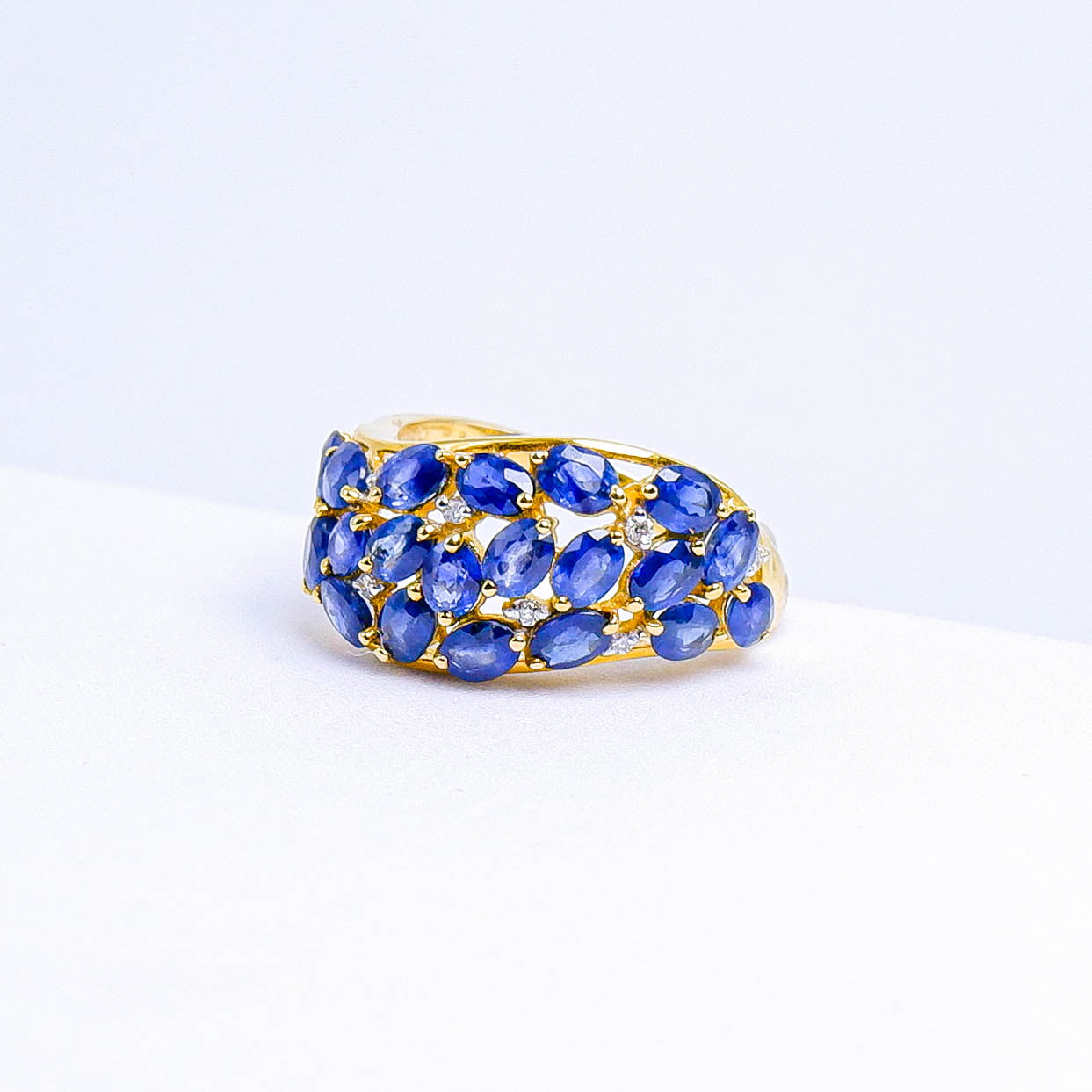 แหวนทอง9K ฝังพลอย ไพลิน (Blue Sapphire) + เพชร (Diamond)
