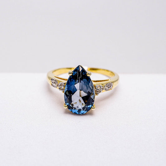 แหวนเงินแท้ 925 ฝังพลอย ลอนดอนบลู (London Blue) + เซอร์คอน (Zircon)